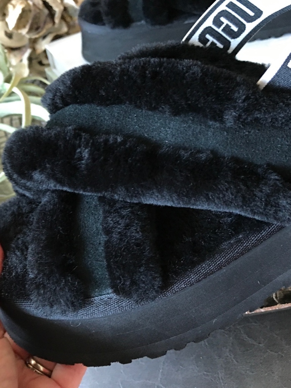 UGG BLACK COZY LOUNGE DISCO CROSS SLIDE PLATFORM SLIPPERS - Picture 14 of 16